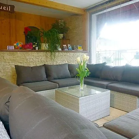 Hotel De Costaroche 2*
