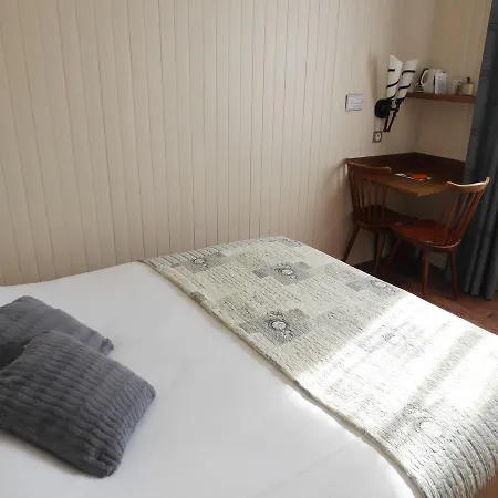 De Costaroche Hotel 2*