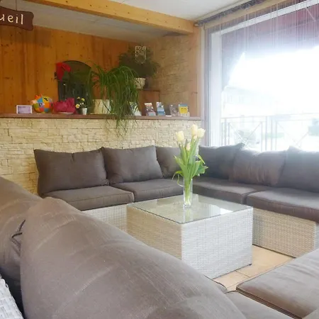 Hotel De Costaroche 2*